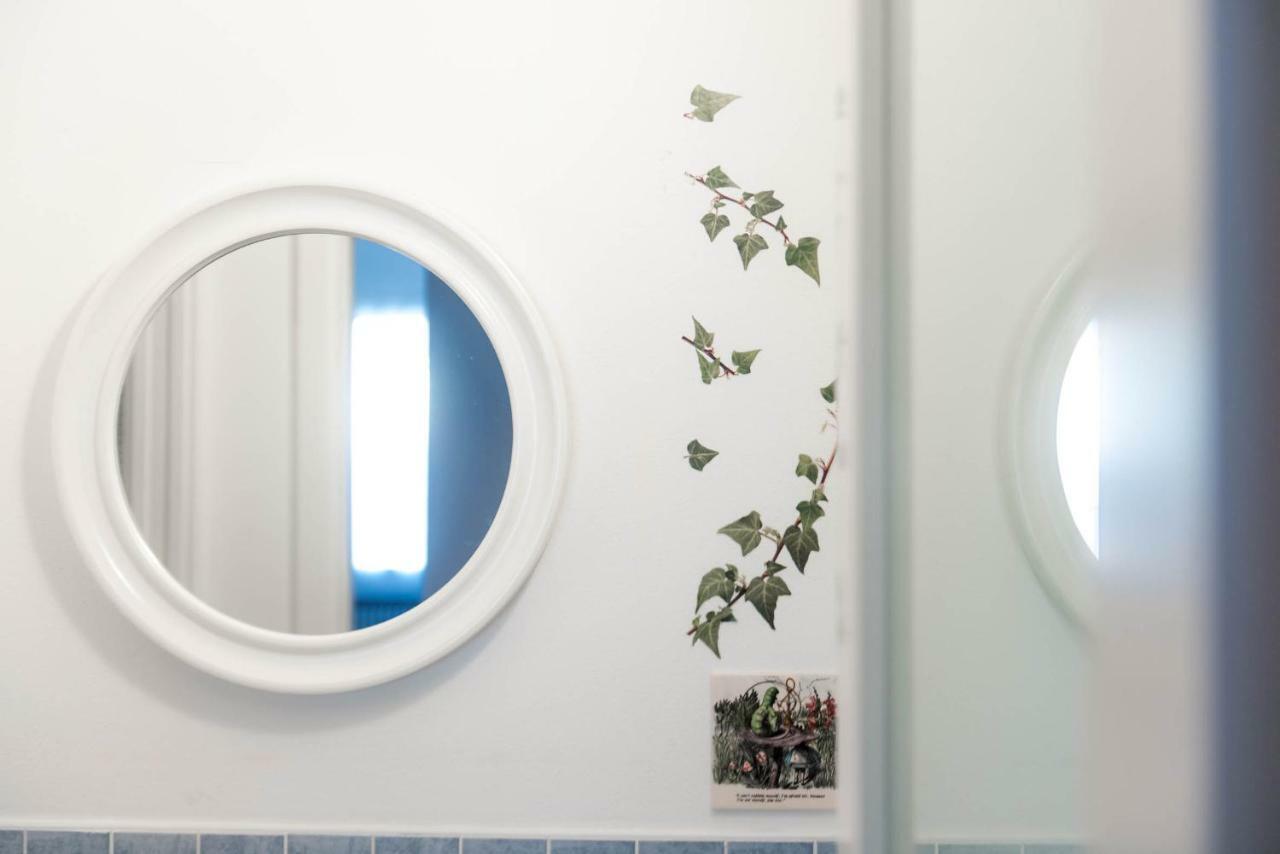 Al Piccolo Molo Apartment Como Bagian luar foto