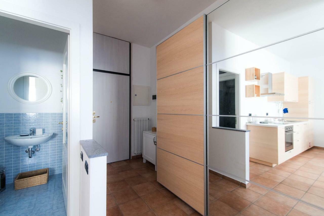 Al Piccolo Molo Apartment Como Bagian luar foto